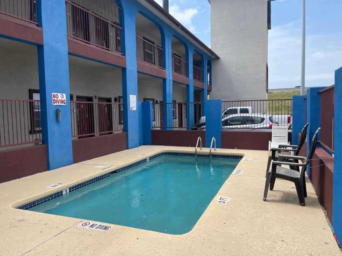 Airport Inn & Suites Corpus Christi Extérieur photo